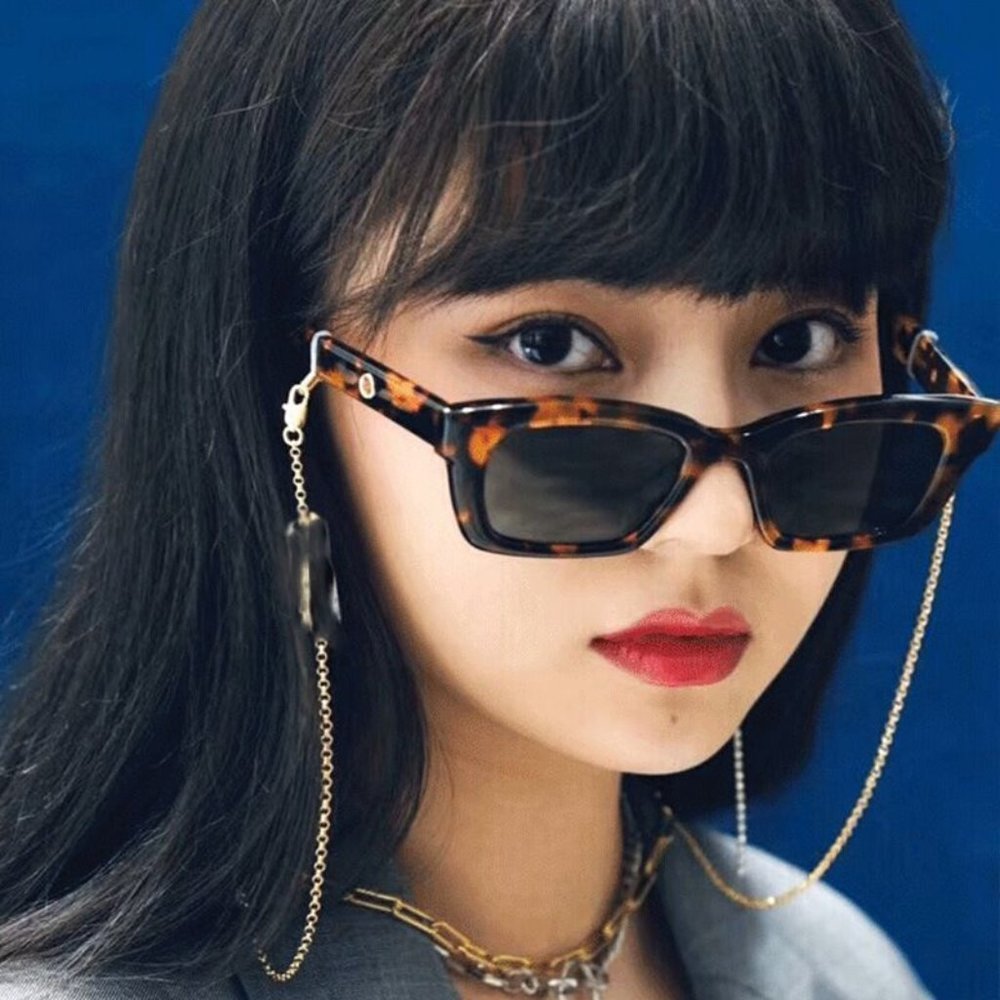 Fashion Sunglasses for Women and Men - Picture 6 of 6